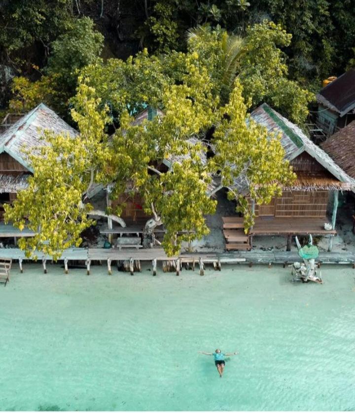 Mambetron Homestay Raja Ampat Pulau Mansuar Exterior photo