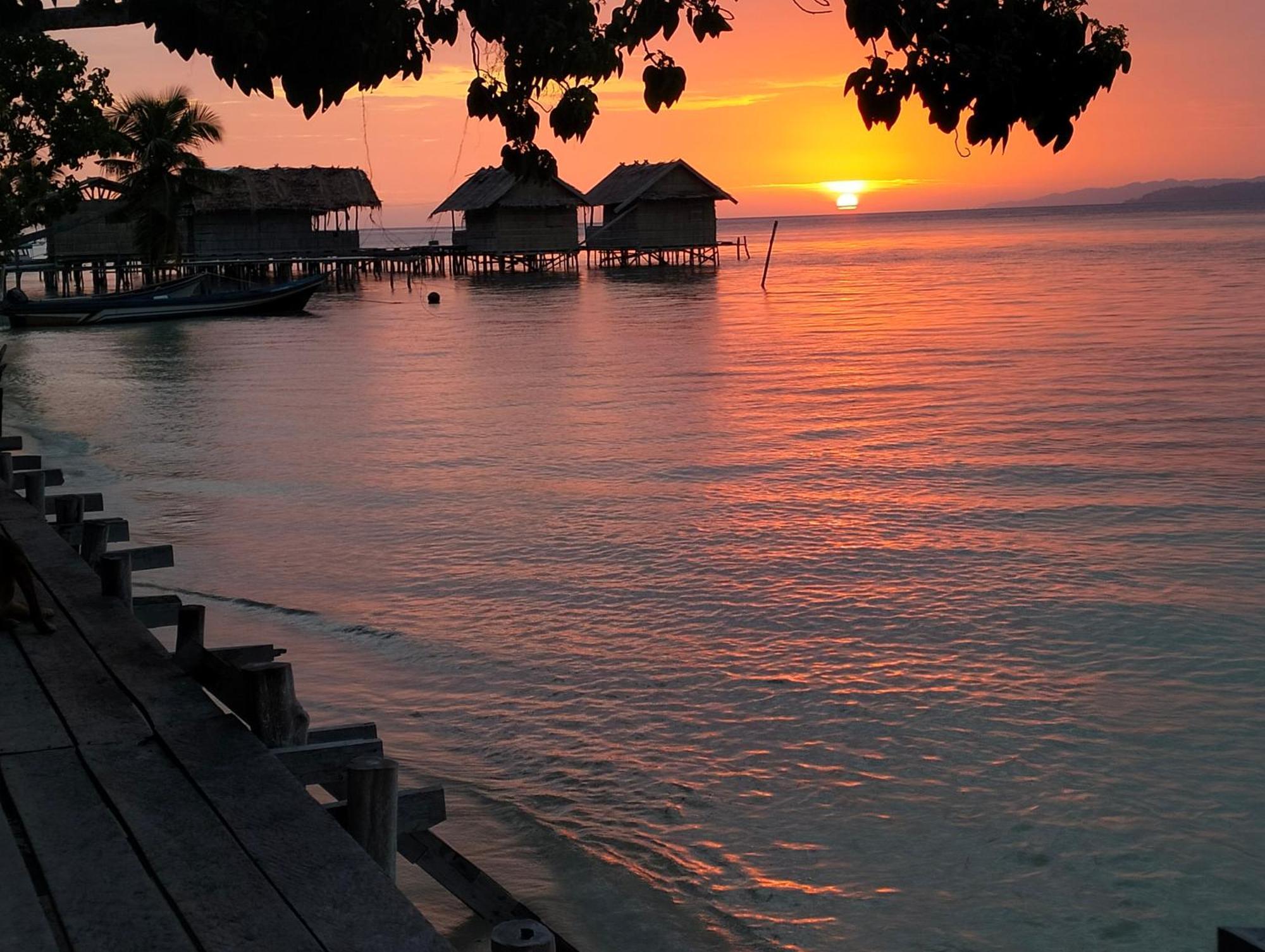 Mambetron Homestay Raja Ampat Pulau Mansuar Room photo