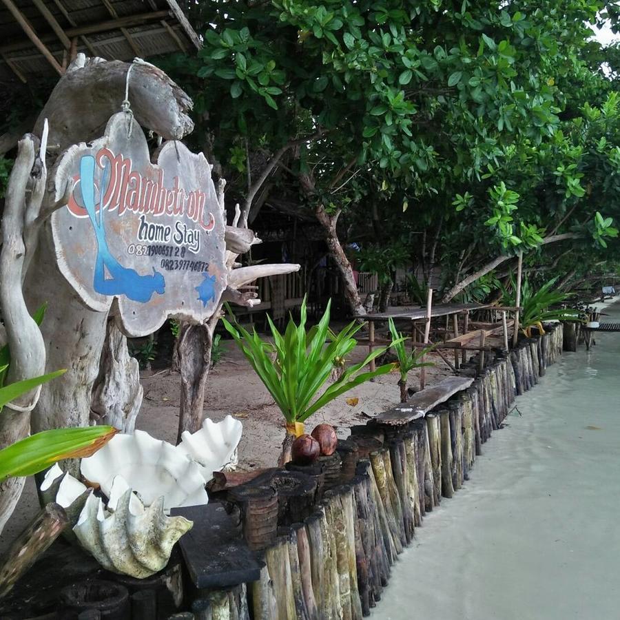 Mambetron Homestay Raja Ampat Pulau Mansuar Exterior photo